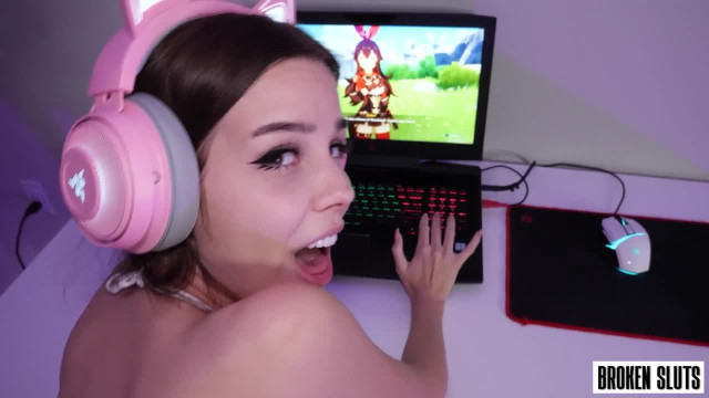 Сексуально неуёмная шлюшка и её всегда доступное отверстие - #2