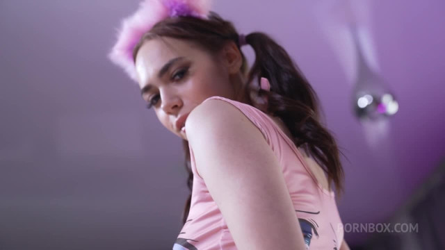 Эта чика готова порвать всех в безумной групповой вакханалии - #1