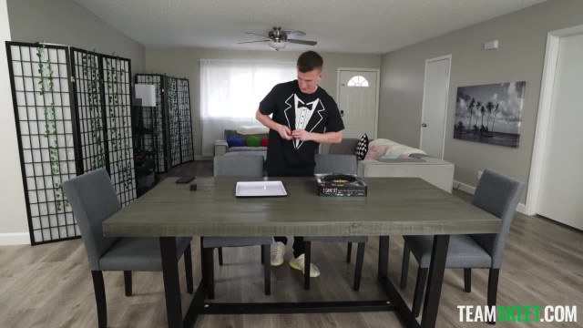 Классные девчонки всегда в теме, чтобы разделить твердый хуй в жарком трио - #2