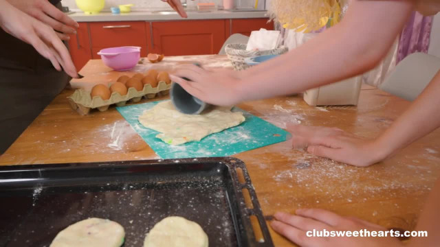 Собственно, так и выглядит самая удачная групповая лесбийская вечеринка - #2