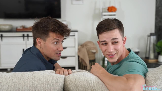 Чтобы мамочка не скучала, её нужно удовлетворить двумя половыми органами - #1