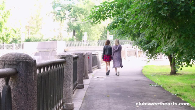 Только такие очаровательные барышни знают толк в ласке языком для подруг - #2